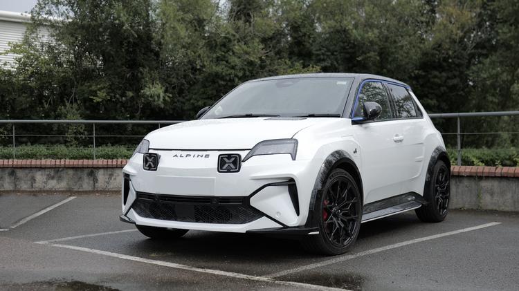 A290 HATCHBACK Image